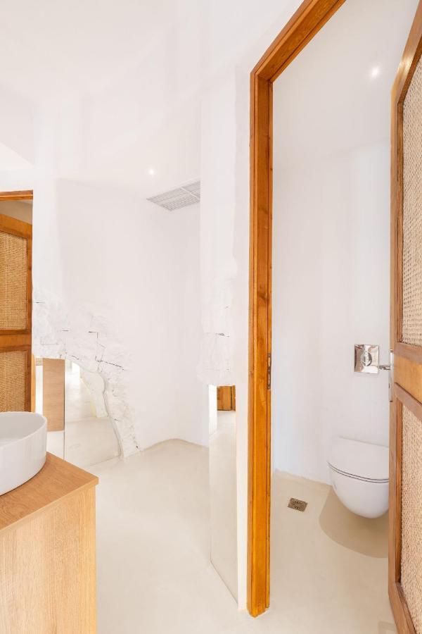 Faos Exclusive Suites Орнос Экстерьер фото