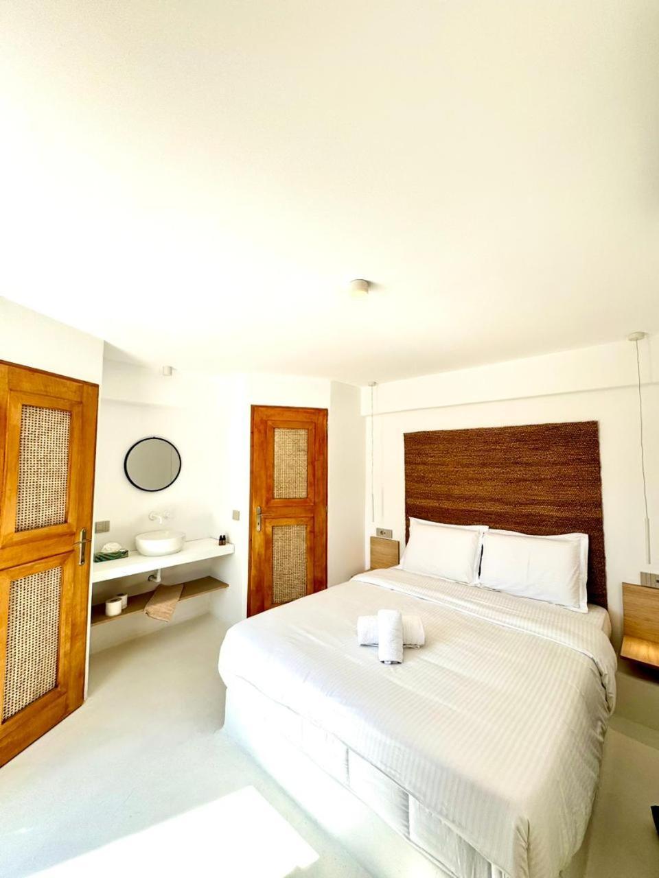 Faos Exclusive Suites Орнос Экстерьер фото